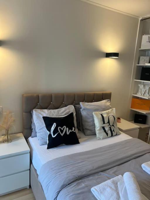 Appartement Paris Vue Tour Eiffel Trocadero מראה חיצוני תמונה