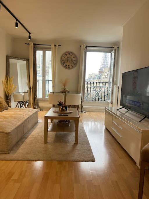 Appartement Paris Vue Tour Eiffel Trocadero מראה חיצוני תמונה